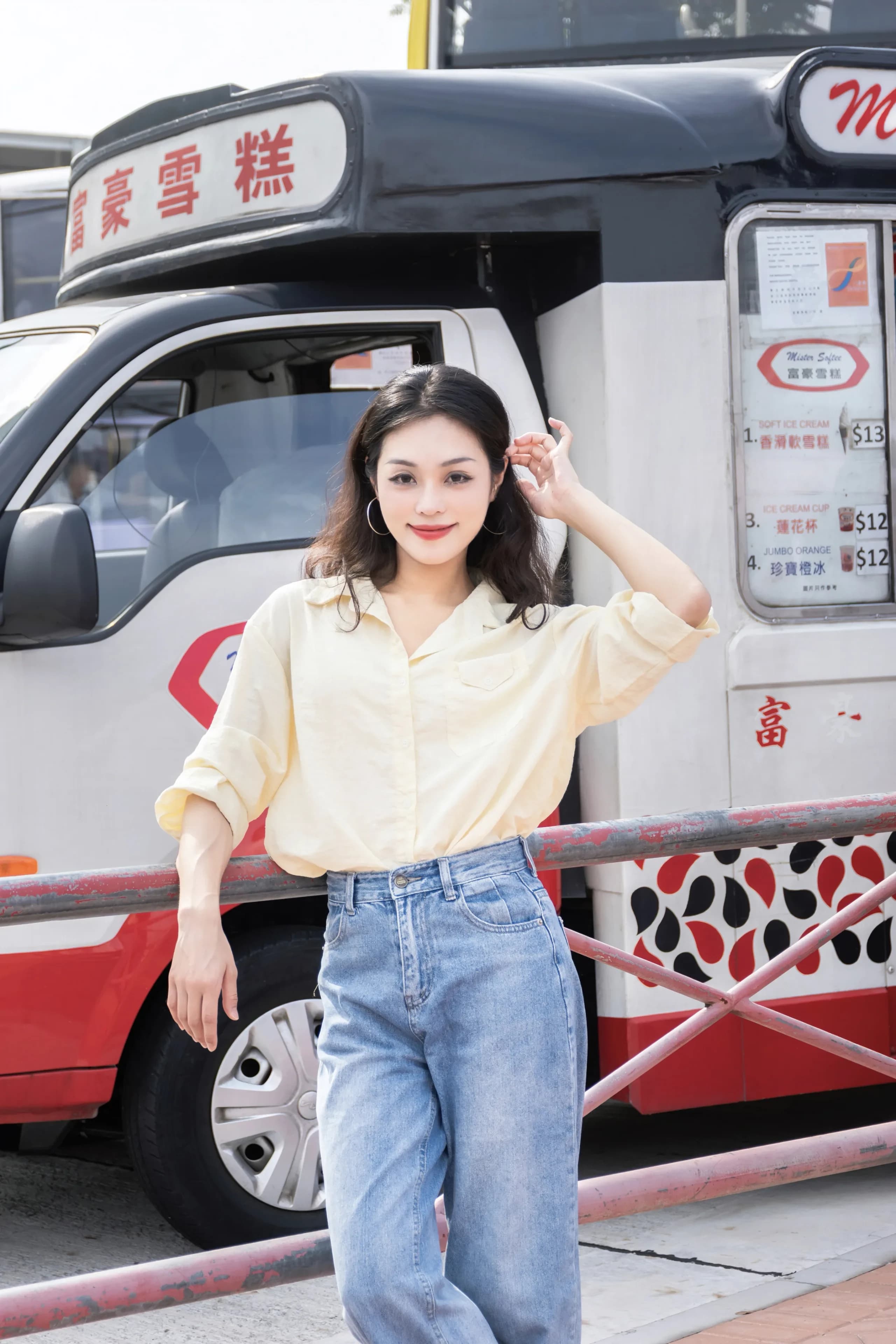 Clara 在香港中环的城市肖像，第 18 张