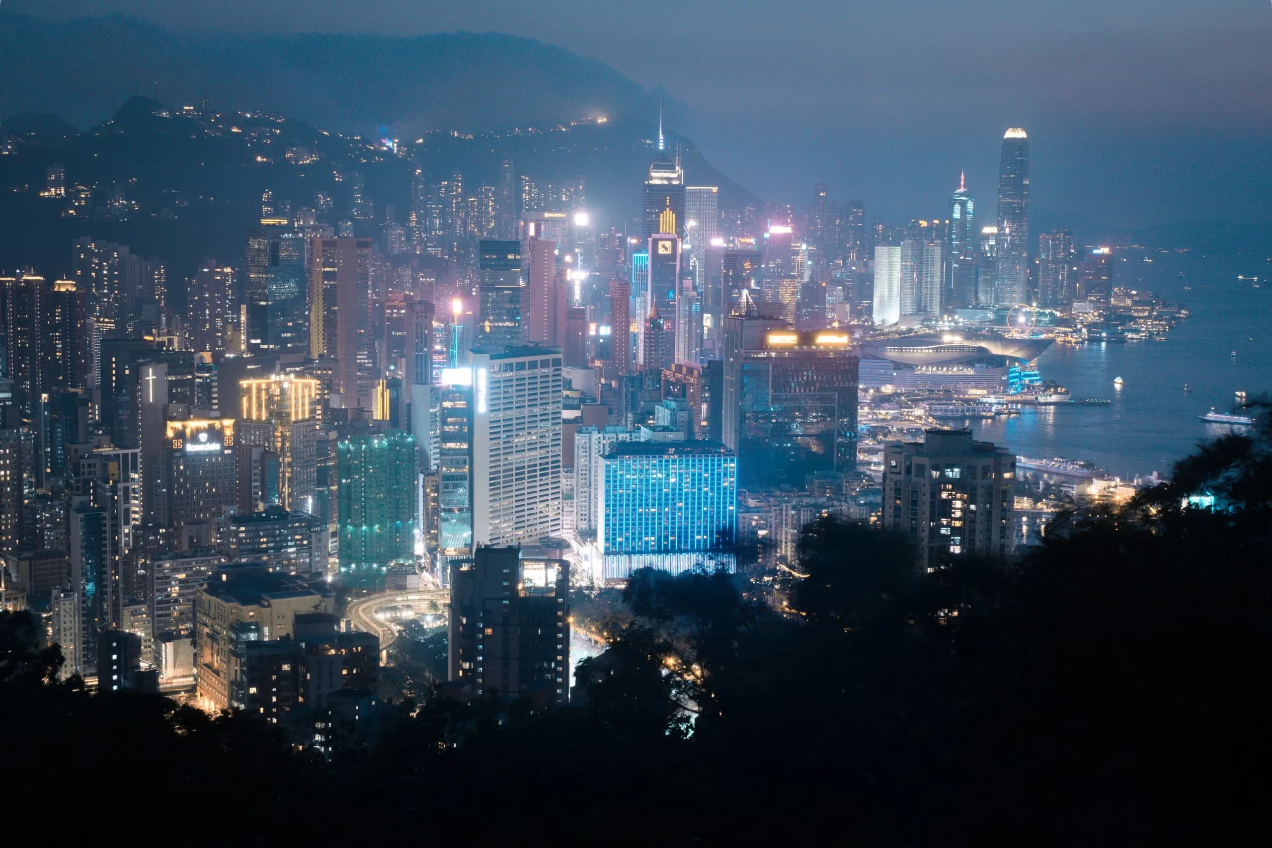 从宝马山俯瞰维多利亚港的城市风景,第 1 张